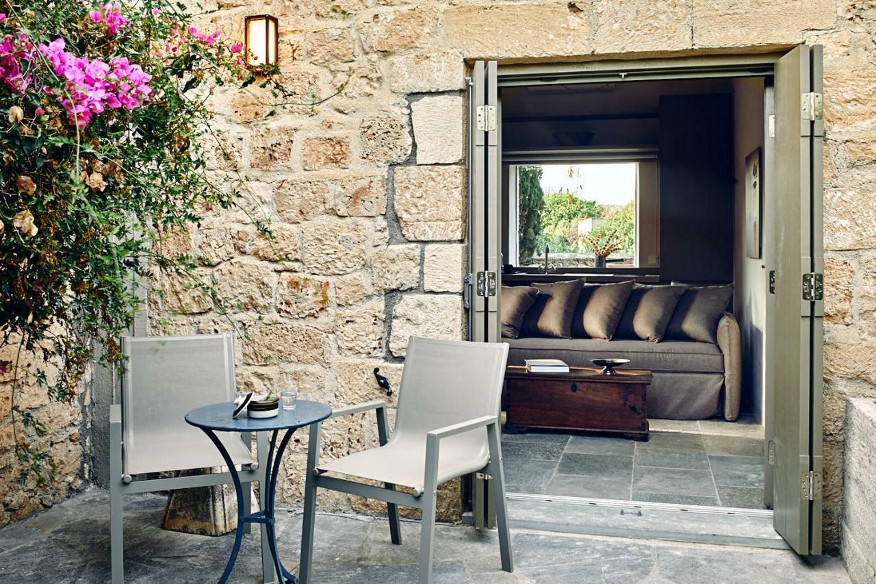 Nikolaou Art Residence Aegina Extérieur photo