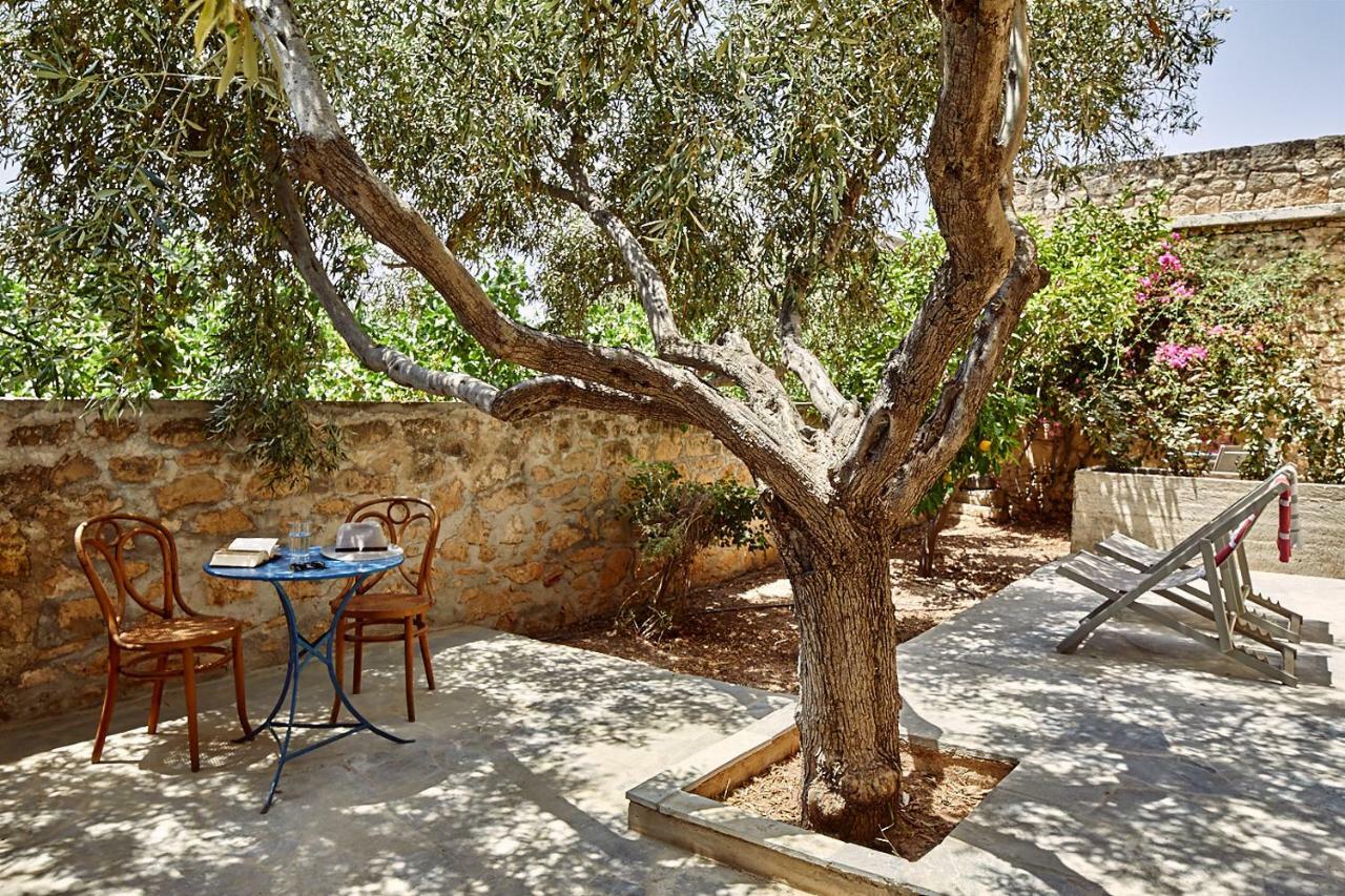 Nikolaou Art Residence Aegina Extérieur photo