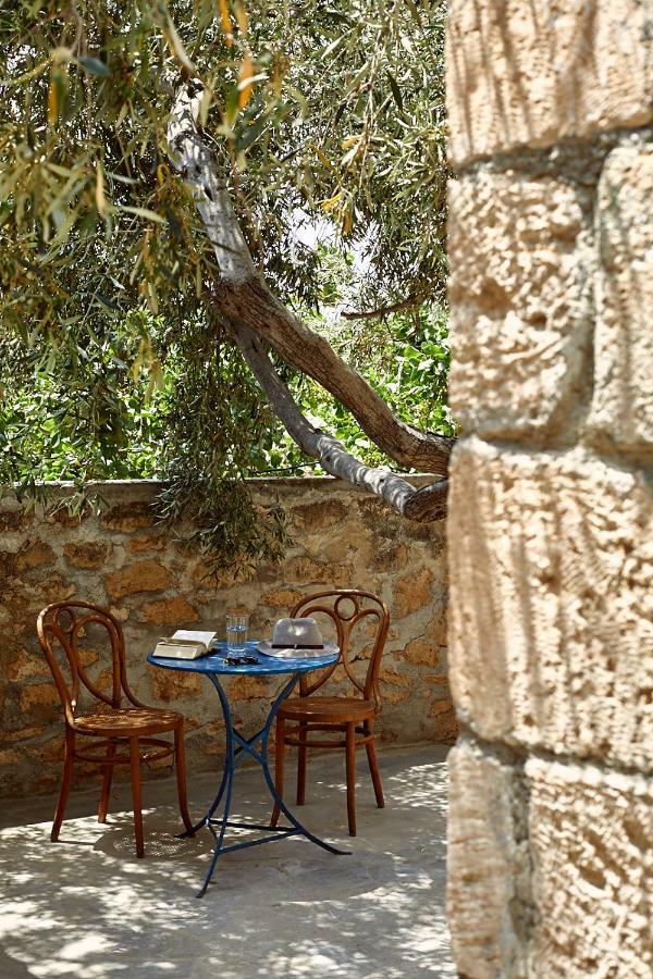Nikolaou Art Residence Aegina Extérieur photo